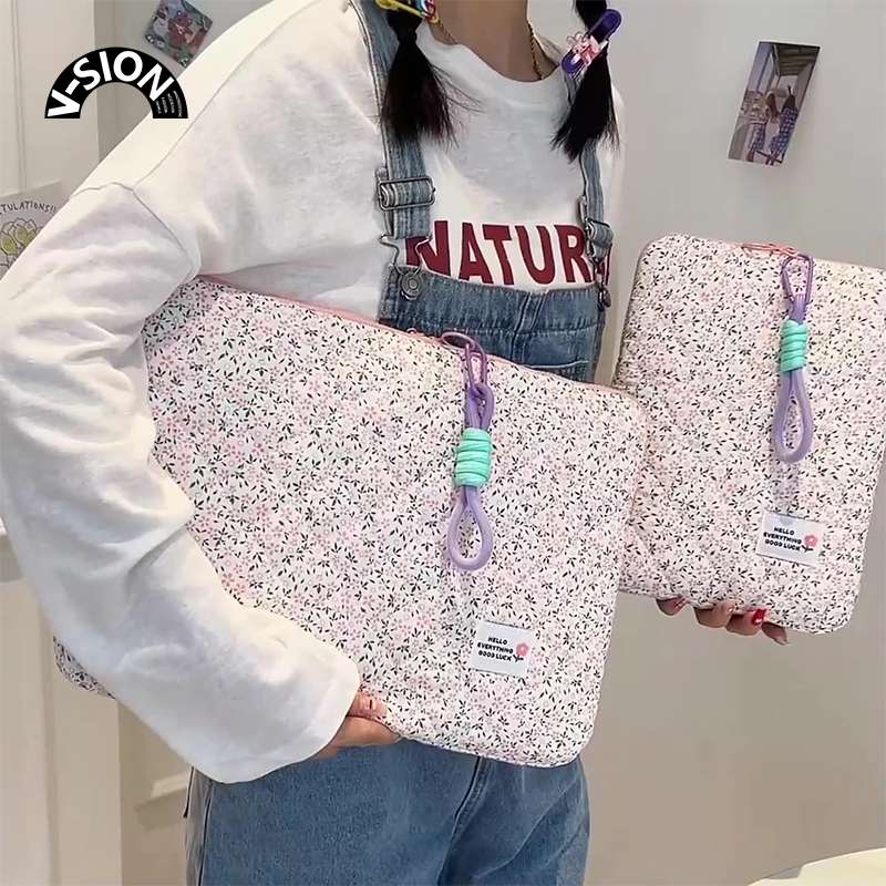 パソコンケース　小花柄フラワーパソコンケース