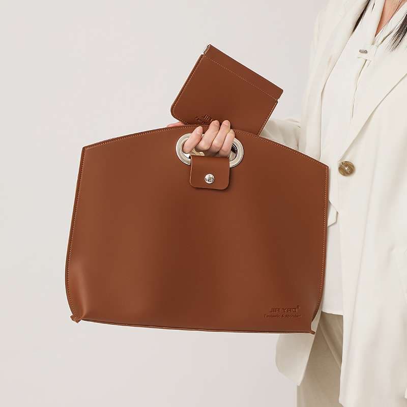 パソコンケース　13インチ～15.6インチ 金属ハンドル付き革製ポーチセットパソコンケース ビジネス 通勤 商談