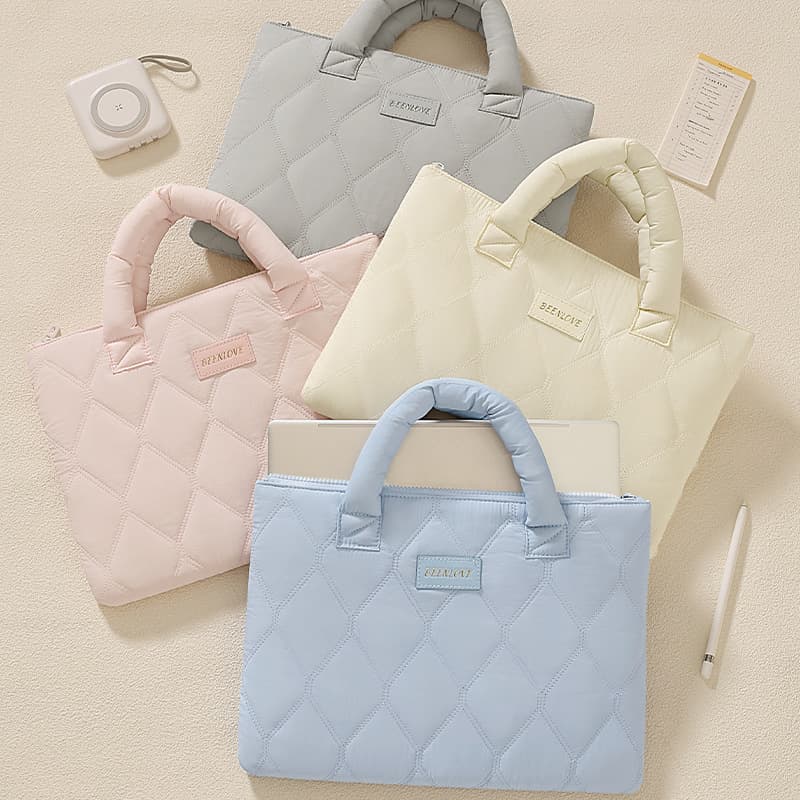 パソコンケース ふんわりキルティング持ち手付きパソコンケース