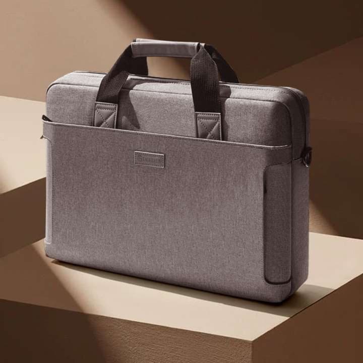 パソコンケース シンプル高機能で大容量　ノートパソコンバッグ　ビジネスバックとしても◎