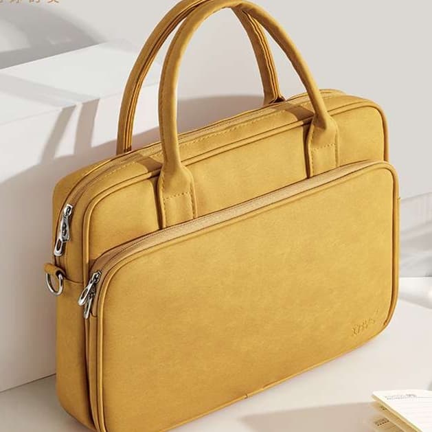 パソコンケース 上品シンプル パソコンバッグ　レディースのビジネスバックに最適☆