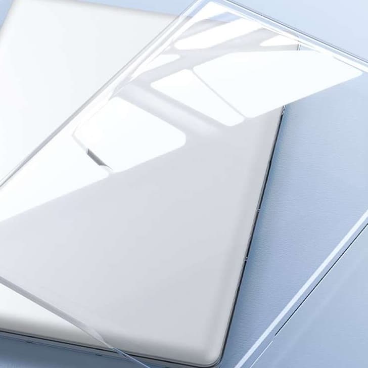 パソコンケース　薄型のクリアタイプ　Macbook Pro Airの両方に対応