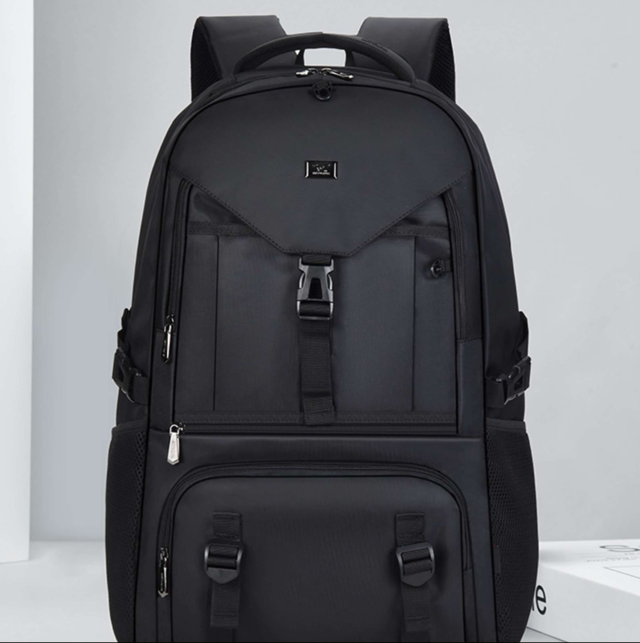 パソコンケース 大容量防水バックパック