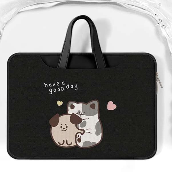 パソコンケース　ほのぼの仲良しわんちゃんと猫ちゃんの可愛いパソコンケース