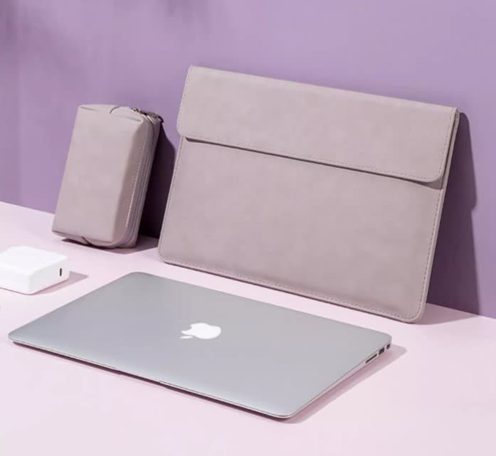パソコンケース　12インチ～15.6インチ シンプル洗練ポーチ付きパソコンケース ビジネス 通勤 日常使い