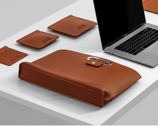 パソコンケース　13インチ～15.6インチ 金属ハンドル付き革製ポーチセットパソコンケース ビジネス 通勤 商談