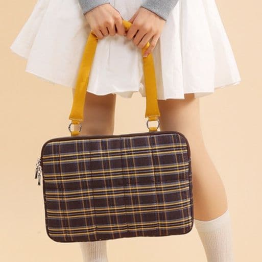 パソコンケース 雲型チャーム付き格子柄パソコンケース