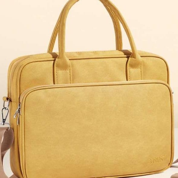 パソコンケース 上品シンプル パソコンバッグ　レディースのビジネスバックに最適☆