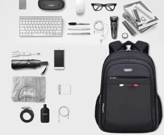 パソコンケース 大容量バックパック