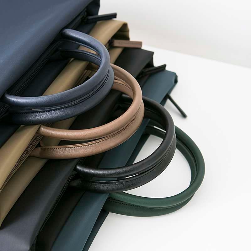 シンプル防水ノートパソコンケース 15.6インチ