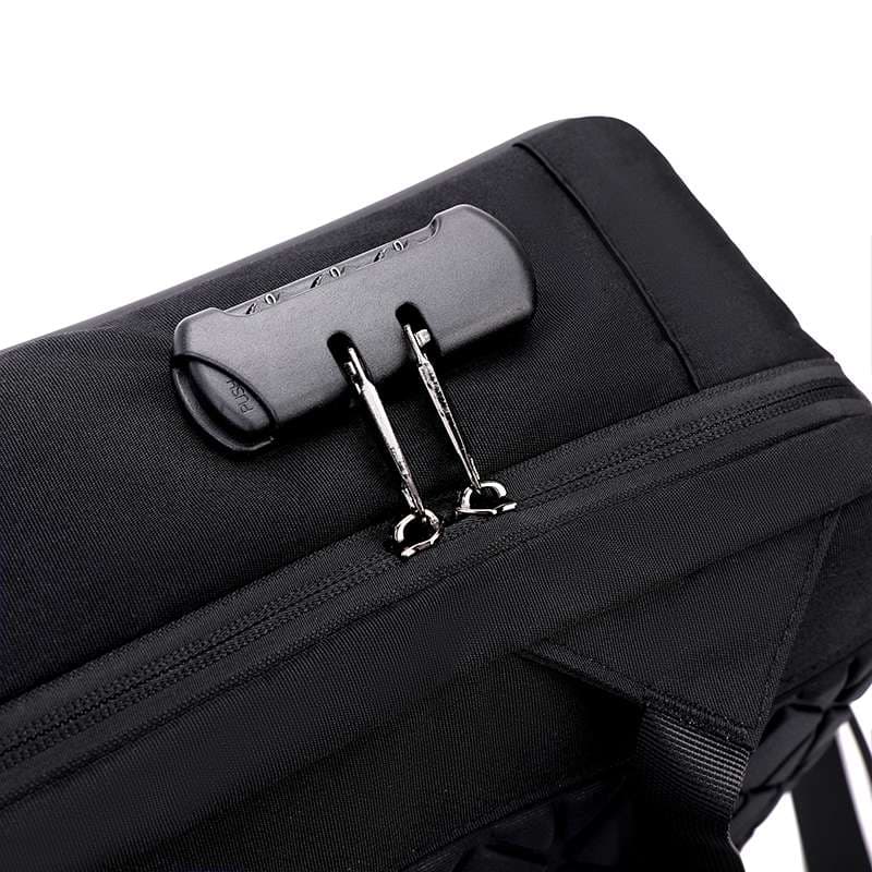 パソコンケース　14インチ～16インチ 防水大容量セキュリティリュック型パソコンケース ビジネス 通勤 出張