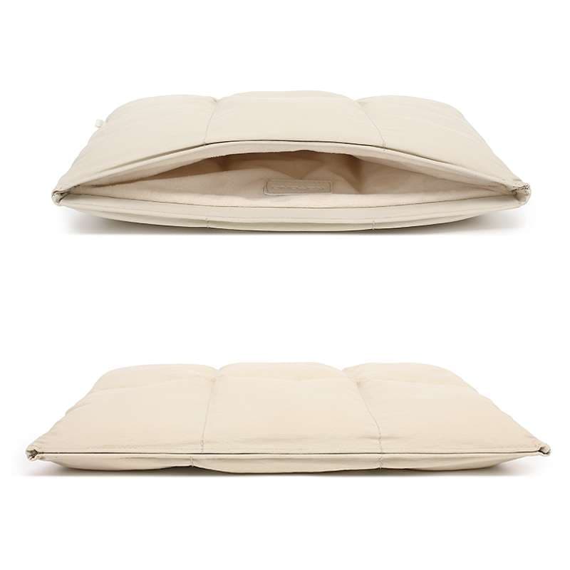 パソコンケース　キルティングパソコンケース 収納バッグ付き