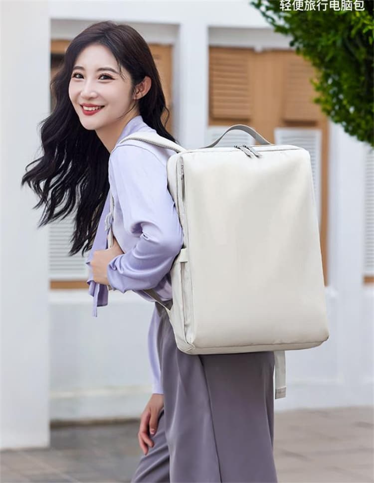 パソコンケース おしゃれな大容量リュック パソコン収納 衝撃吸収 男女兼用