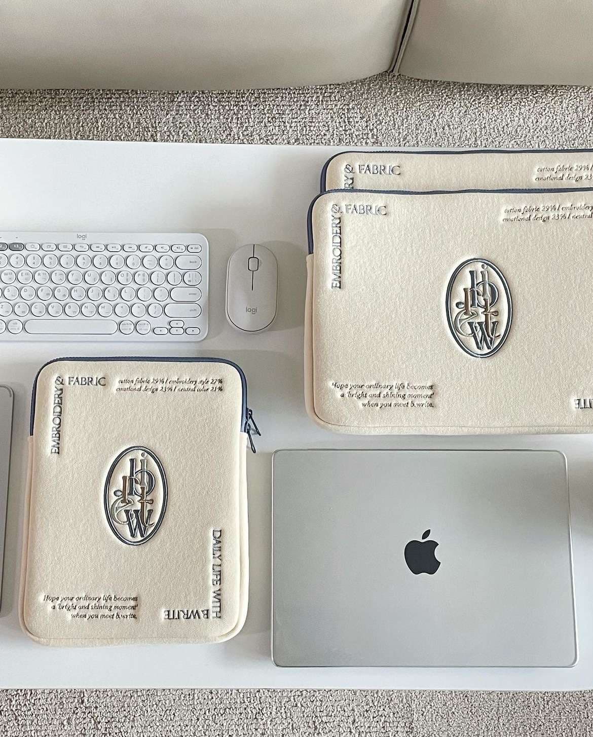 刺繍入り高級感あふれるパソコンケース