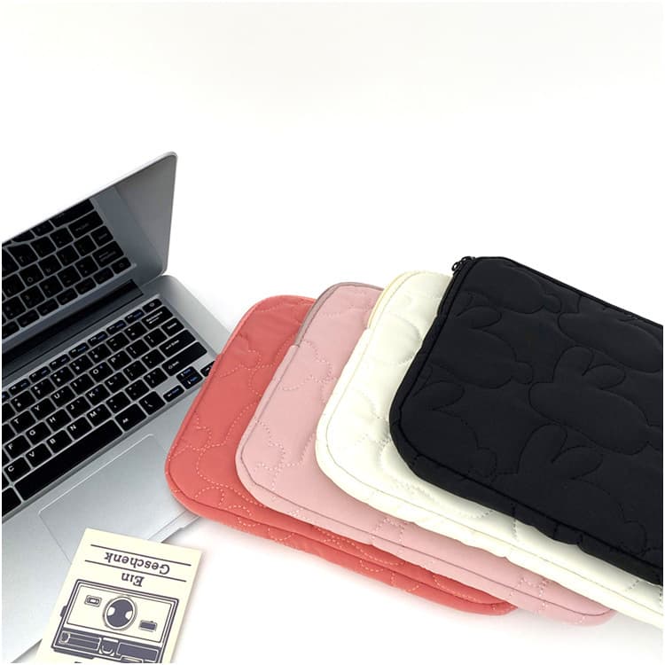 パソコンケース キルティング加工クッション保護パソコンケース