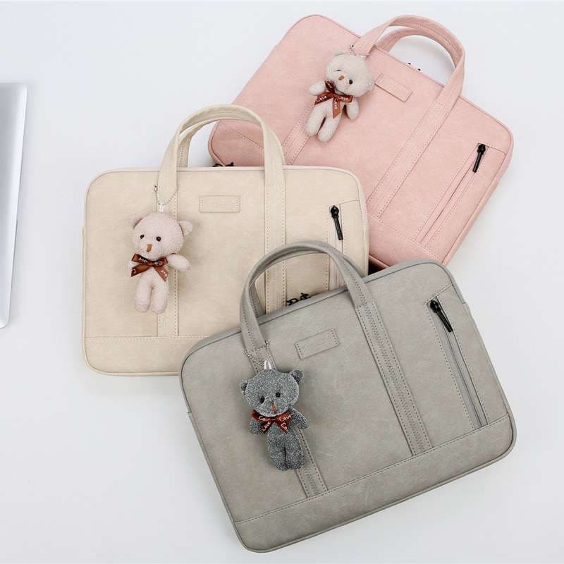 パソコンケース　11インチ～16インチ ぬいぐるみチャーム付きソフトデザインパソコンケース 日常使い カジュアル 持ち運び