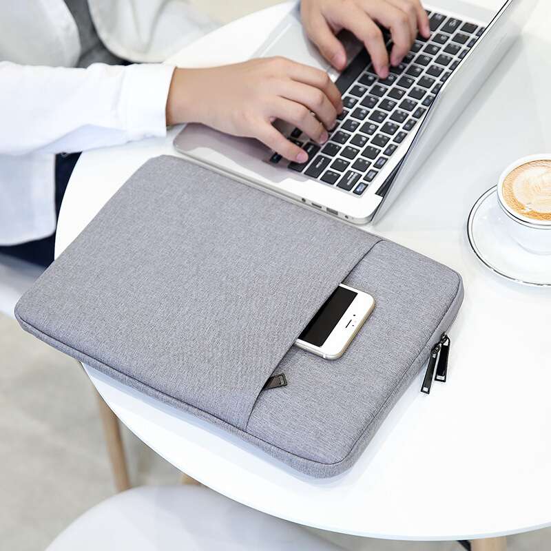 パソコンケース　11.6インチ～15.6インチ サイドポケット付きスリム軽量パソコンケース ビジネス 通勤 カフェ作業