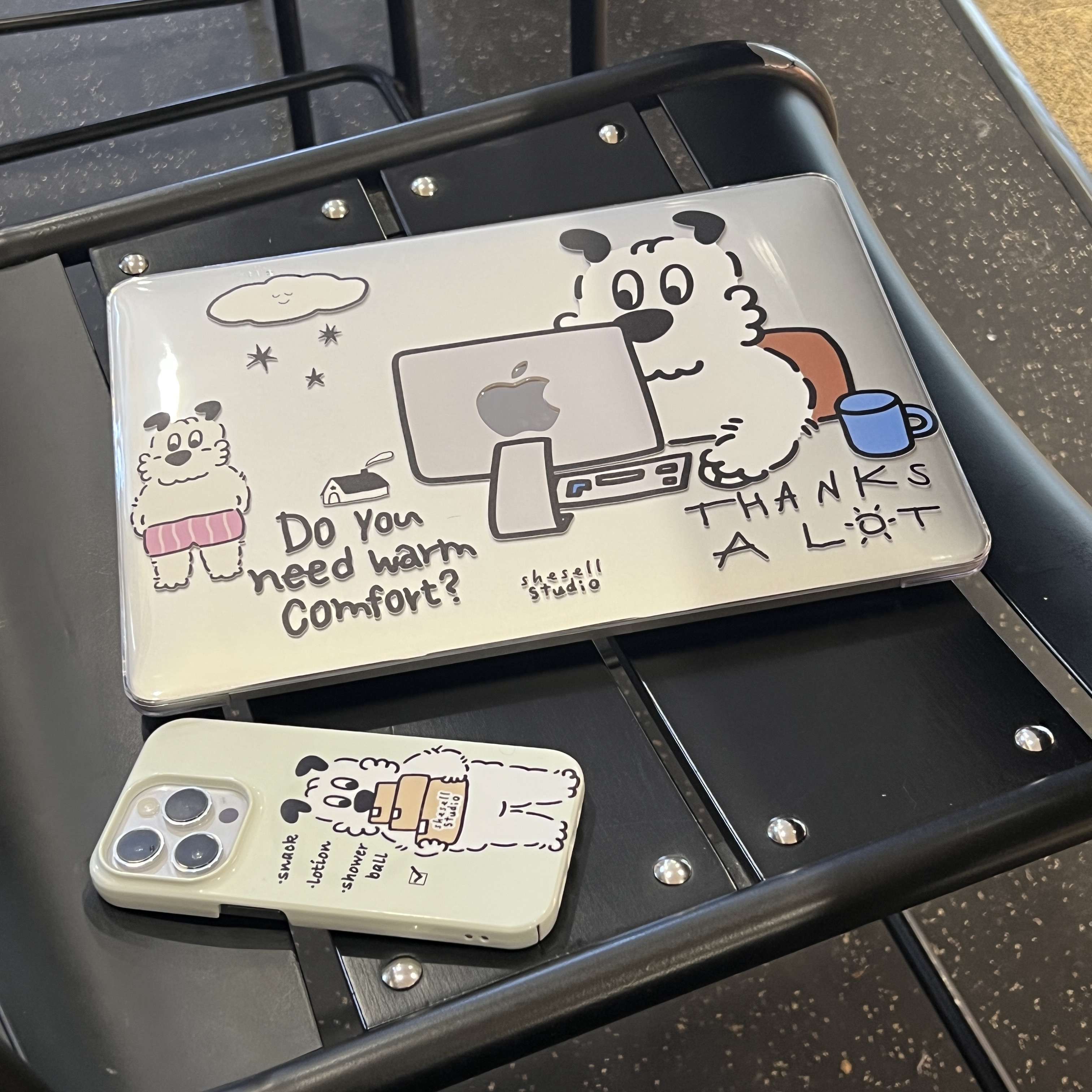 くまキャラクター柄 ノートパソコンケース