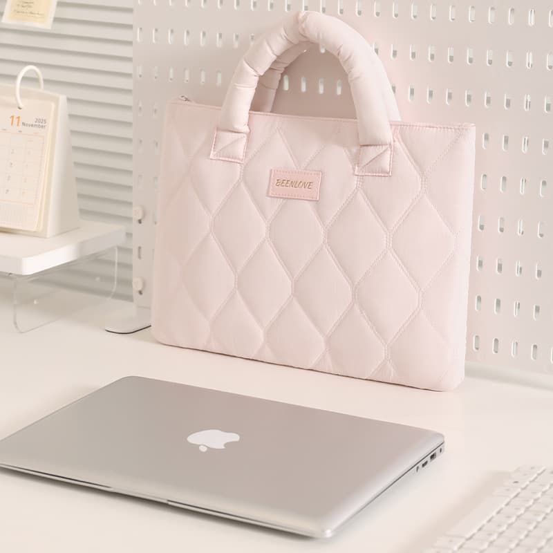 パソコンケース ふんわりキルティング持ち手付きパソコンケース