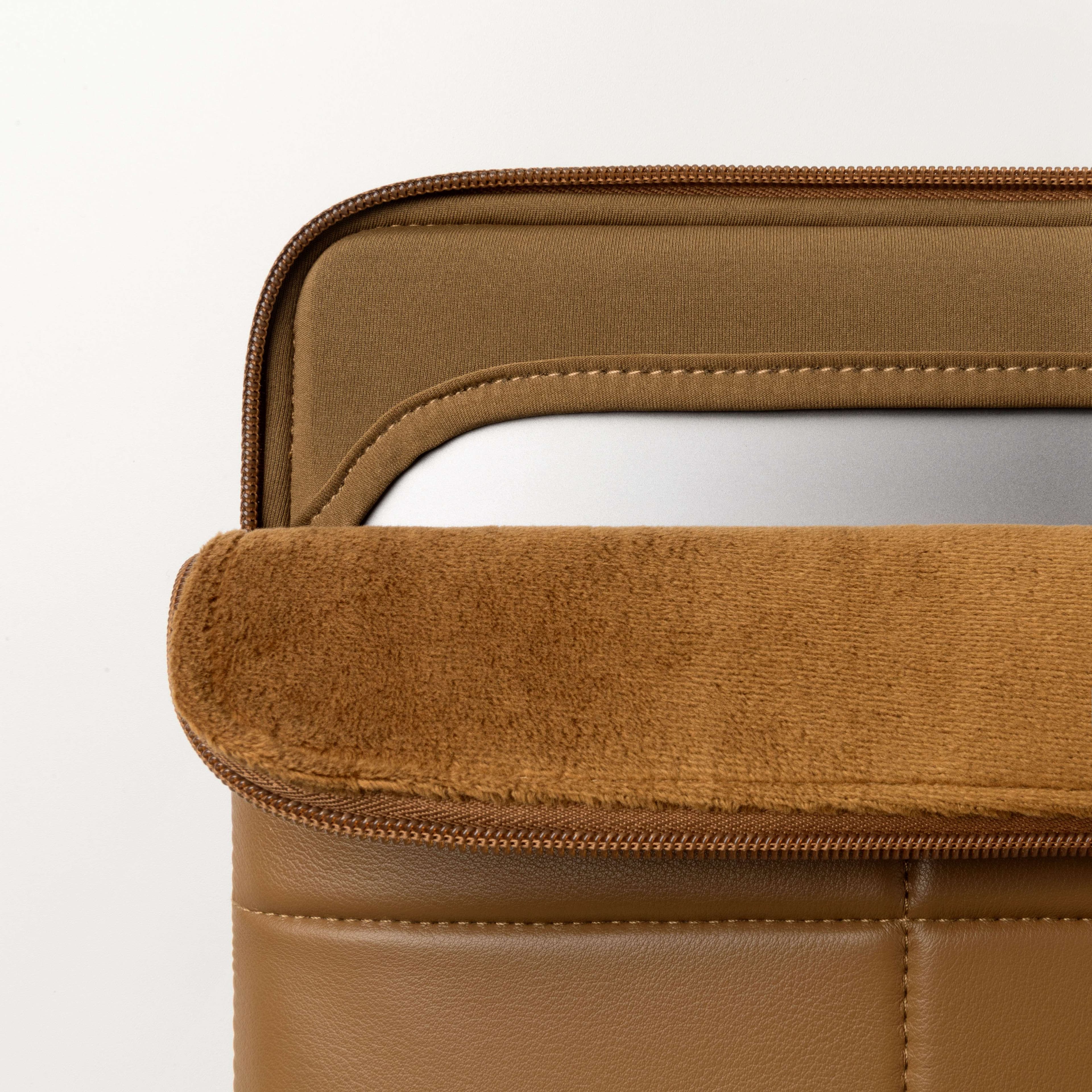 パソコンケース　13インチ～14インチ 本革調PUレザー軽量スリムパソコンケース 通勤 ビジネス カフェ作業