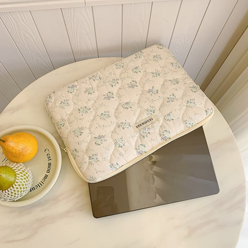 パソコンケース 小花柄キルティング仕立てパソコン収納ケース