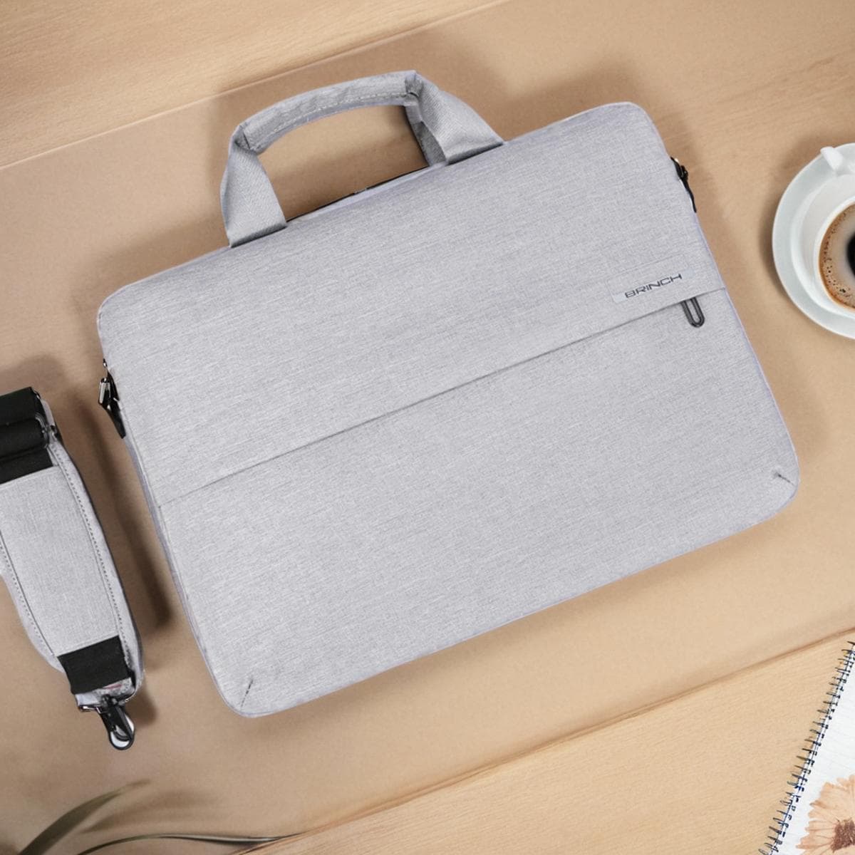 パソコンケース　取っ手が付いて持ち運びが楽☆防水機能もついたパソコンケース