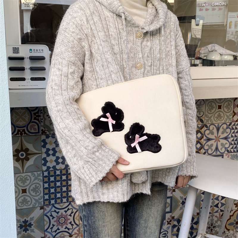 パソコンケース　うさぎ型アップリケ付き パソコンケース 13インチ