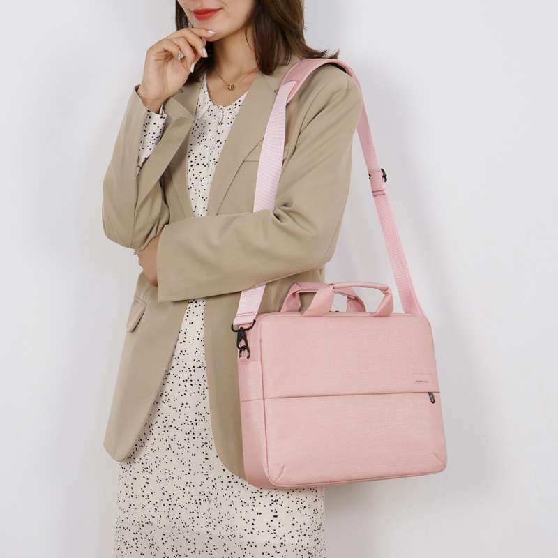 パソコンケース　取っ手が付いて持ち運びが楽☆防水機能もついたパソコンケース