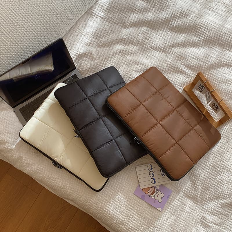 パソコンケース キルティング加工クッションパソコンケース