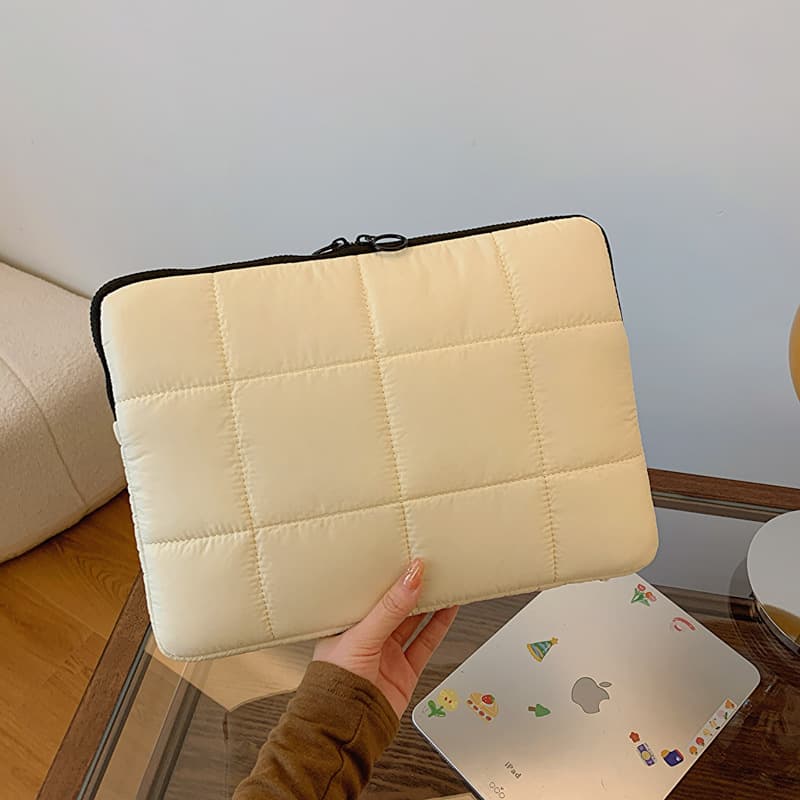 パソコンケース キルティング加工クッションパソコンケース